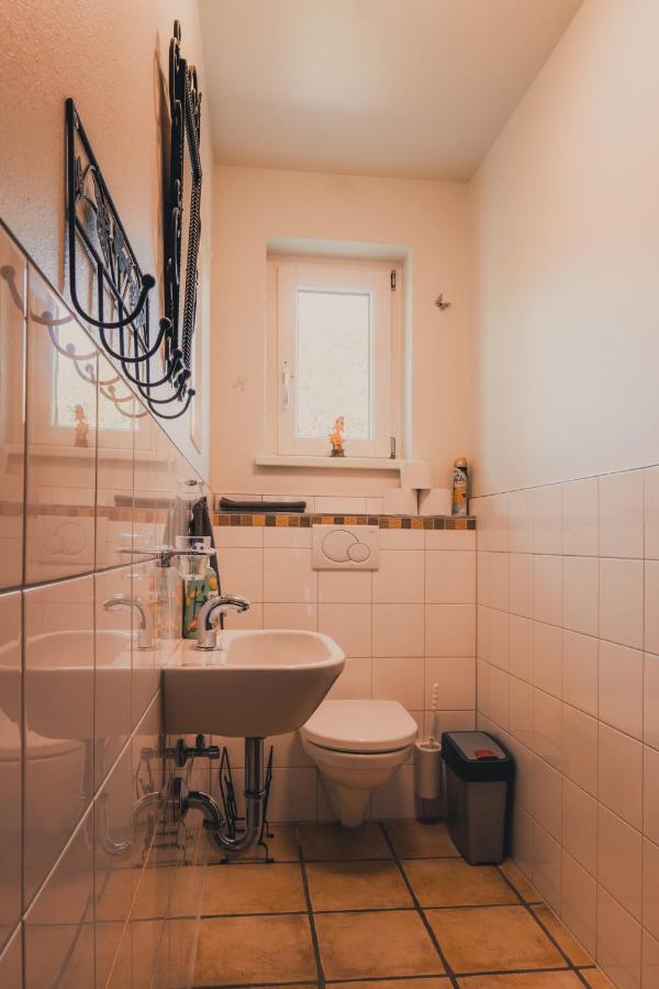Coraline -Koblach, 6-10 P, 3 Schlafzimmer, Kueche, Riesige Terrasse, Parkplatz, Wifi, Stellplatz Ski Bagian luar foto