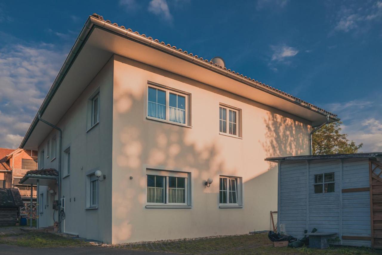 Coraline -Koblach, 6-10 P, 3 Schlafzimmer, Kueche, Riesige Terrasse, Parkplatz, Wifi, Stellplatz Ski Bagian luar foto